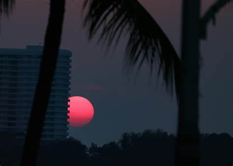 Pink Moon Photos, Download The BEST Free Pink Moon Stock Photos & HD Images