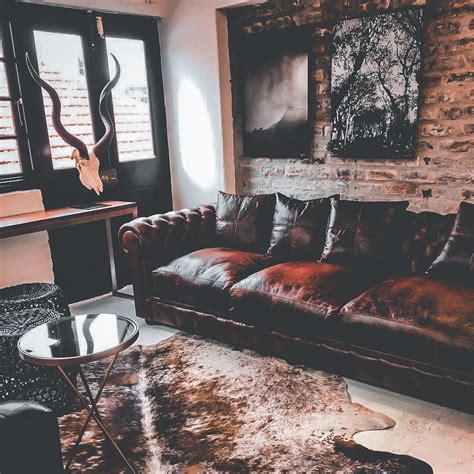 30 Living Rooms Adorned with Cowhide Rugs- 2020 - Page 9 of 30 - martinaruby. com in 2020 | Hide ...