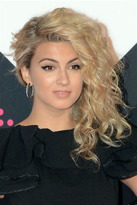 Tori Kelly Curly Light Brown Side Part Hairstyle | Steal Her Style