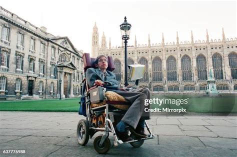 Stephen Hawking Photos Photos and Premium High Res Pictures - Getty Images