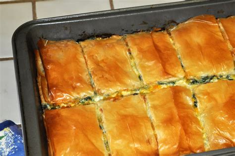 Mi Querida Cocina: Spinach Phyllo Pie