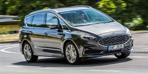 Diskuze – TEST Ford S-Max Hybrid Vignale: Maže si naftu na chleba. S drobnou výhradou – AutoRevue.cz