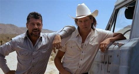 Tremors TV Series Starring Kevin Bacon Heads to Syfy | Collider