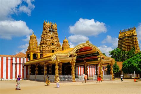 Nallur Kandaswamy temple in Jaffna, Sri Lanka | Jaffna, Sri lanka, Big ben