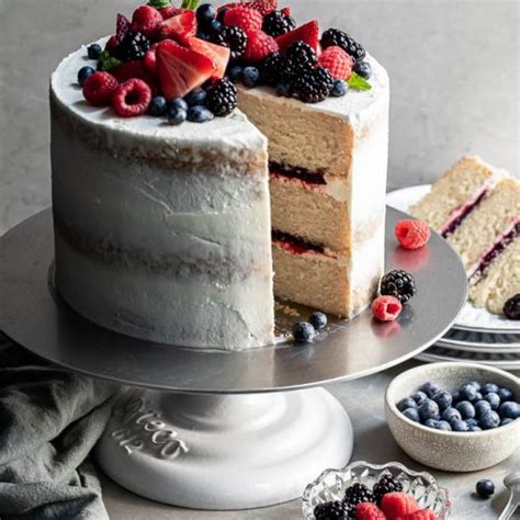 Vegan Berry Vanilla Layer Cake - Crumbs & Caramel