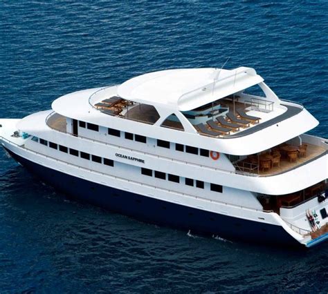 Arevara Yacht Charter Details, Maldives Motor Yacht | CHARTERWORLD Luxury Superyachts