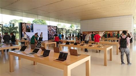 Apple Park Visitor Center (Cupertino) - 2021 All You Need to Know BEFORE You Go (with Photos ...