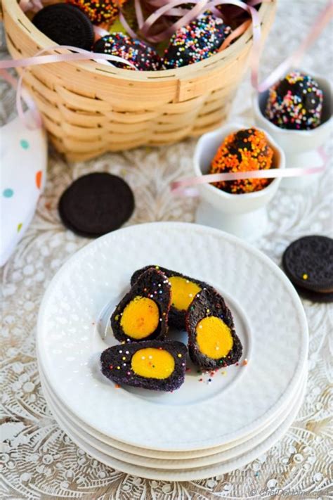 Yellow Yolk Oreo Cream Cheese Easter Eggs Recipe | ChefDeHome.com