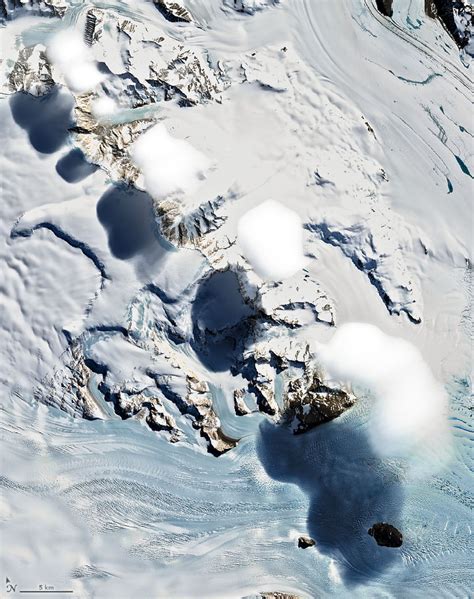 Curious Clouds in the Transantarctic Mountains