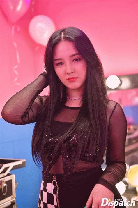 #MOMOLAND #Nancy #GIF "I'm So Hot" Korean Beauty, Asian Girl, Nancy Jewel Mcdonie, Nancy ...