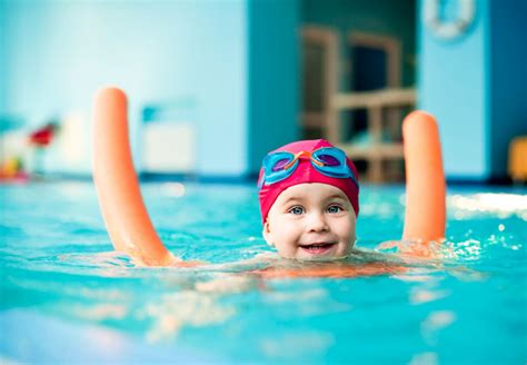 Learn Basic Swimming Techniques to Feel Safe in the Water