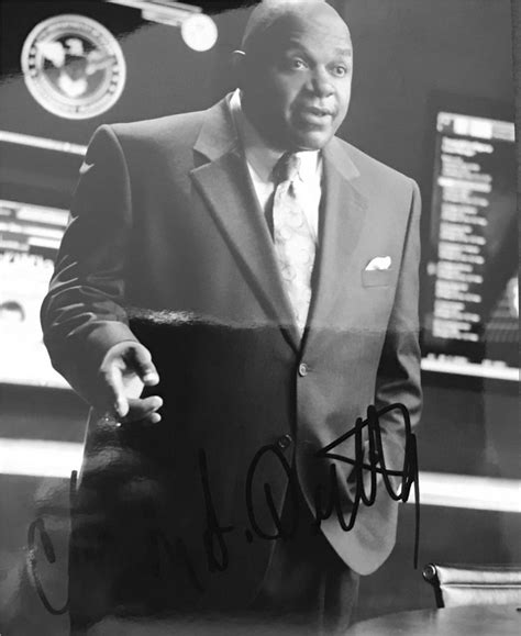 Charles Dutton – Movies & Autographed Portraits Through The Decades