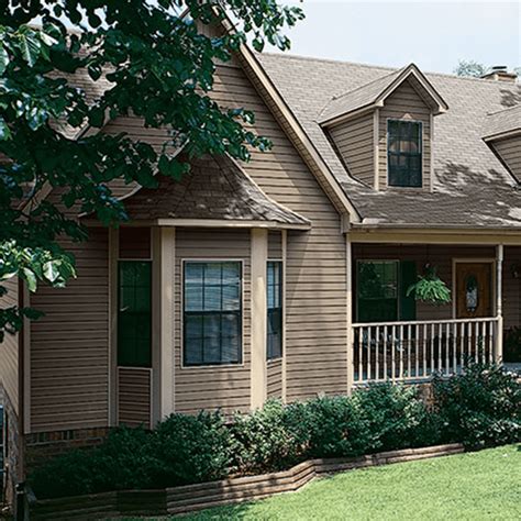 8 Best Vinyl Siding Brands of 2022 | The Family Handyman