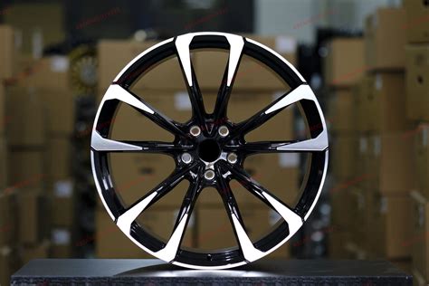 LAMBORGHINI URUS FORGED WHEELS RIMS 23 Inch – Forza Performance Group