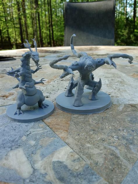 Here are some more kaiju minis I sculpted since you guys liked the last ...