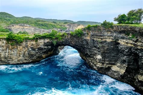 Broken Beach Nusa Penida - Natural Bay In Bali