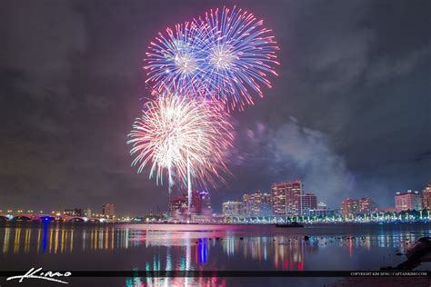 West Palm Beach Fireworks New Years from Waterway | HDR Photography by Captain Kimo