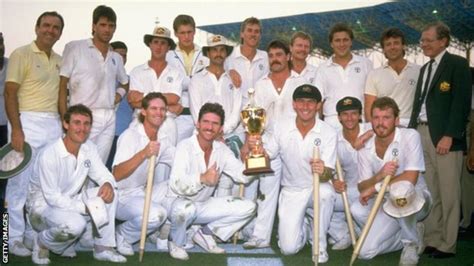 Australia receive medals for 1987 Cricket World Cup win over England - BBC Sport