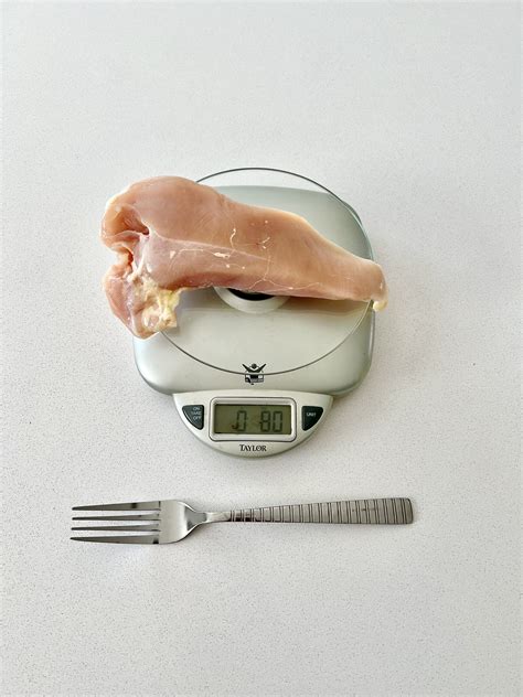 4 oz Chicken Breast Protein & Nutrition Facts