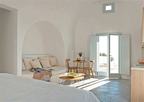 Kapsimalis Architects completes Santorini apartments | Santorini house, Home, Interior