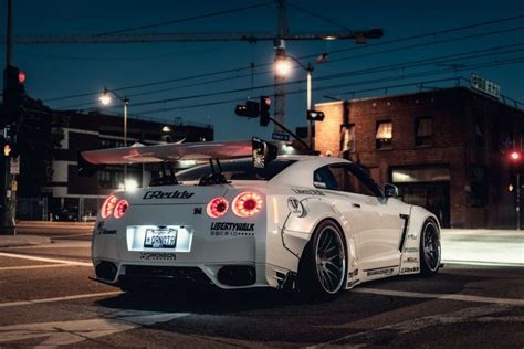 Nissan GTR in Matte Pink HD Wide Wallpaper for Widescreen (71 Wallpapers) | Nissan gtr, Nissan ...