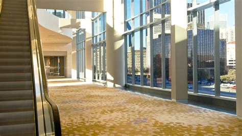 Dallas Convention Center Hotels | Omni Dallas Hotel