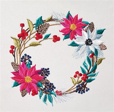 Christmas wreaths | Royal Present Embroidery | Machine Embroidery ...