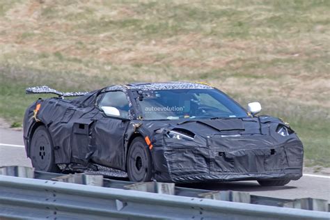 2022 Chevrolet Corvette Z06 Possibly Delayed for the 2023 Model Year - autoevolution