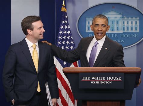 Obama Surprises White House Press Secretary During Final Press Briefing ...