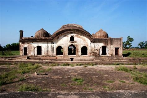 Burhanpur Gateway to South India - Tourism. Burhanpur Tourism and Historic Monuments like Jama ...