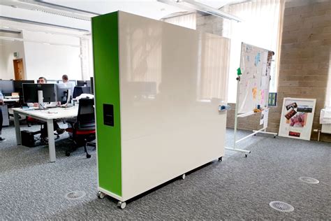 ThinkingWall Movable Whiteboard Divider - Logovisual Ltd | White board ...