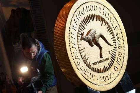 World's largest gold coin worth more than HK$300 million goes on ...