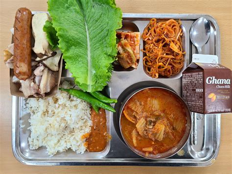 My Korean School Lunch! #193 : r/KoreanFood