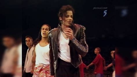 Michael Jackson - Heal The World - Live Copenhagen 1997 - HD | Jackson, Liedjes, Video's