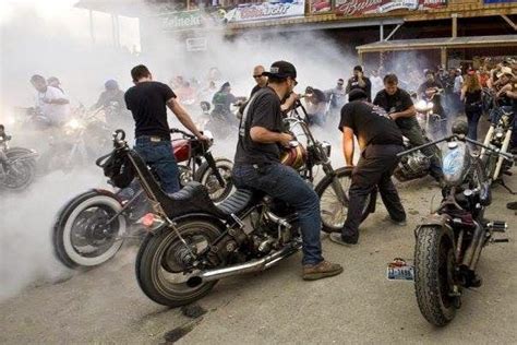 17 Best images about Motorcycle Stunts on Pinterest | Yamaha v max ...