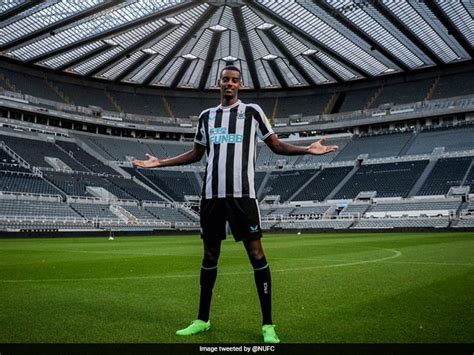 Newcastle Seal Club Record Swoop For Sweden Striker Alexander Isak ...