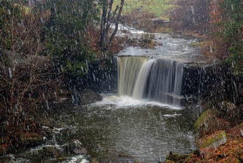 How to Get to Big Run Falls in New Castle, Pennsylvania - UncoveringPA