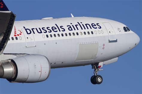 Brussels Airlines flight from Monrovia to Brussels diverts to Paris CDG ...