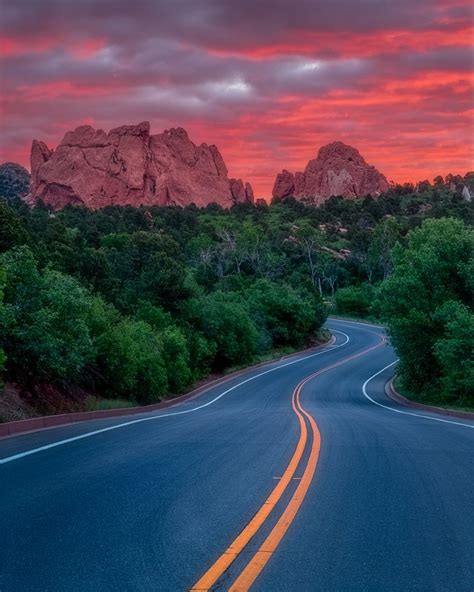 Garden of the Gods Sunrise Road | Lars Leber Photography