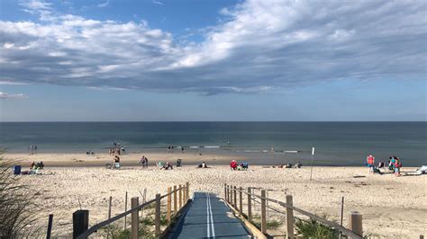 Sandy Neck Beach - CapeCodBeaches.net