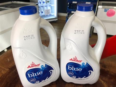 Buy MILK - ANCHOR BLUE 2-LITRE | The Butchers Block and Smokehouse Wanaka