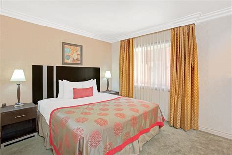 Ramada by Wyndham Los Angeles/Downtown West Los Angeles, California, US - Reservations.com