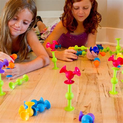 Squigz Starter Set - Fat Brain Toys Co.