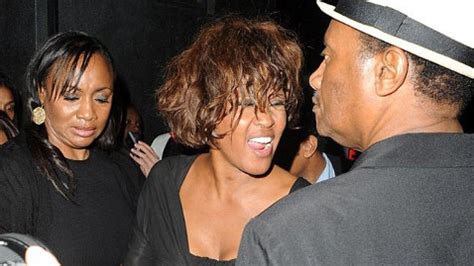 Whitney Houston Disheveled, Disoriented in Last Photo - ABC News