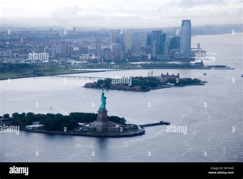 Manhattan and the Statue of Liberty viewed from a helicopter Stock ...