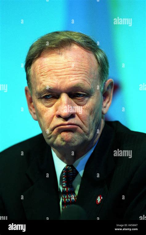 JEAN CHRETIEN PRIME MINISTER OF CANADA 20 May 1998 Stock Photo - Alamy