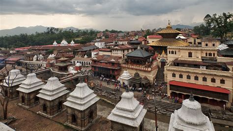 Pashupatinath Temple. Kathmandu | Pashupatinath temple, Hindu temple, Temple wallpaper