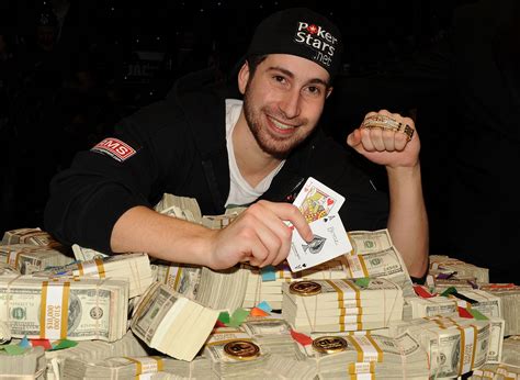 File:Jonathan Duhamel 2010 WSOP World Poker Champion.jpg - Wikimedia ...