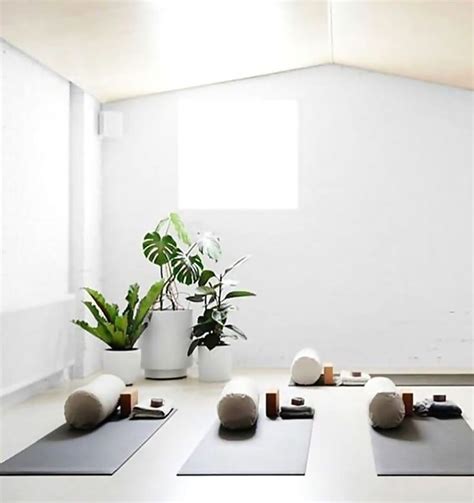 47 Powerful Ways to Decor Your Yoga Themed Home | Salle de yoga, Deco ...