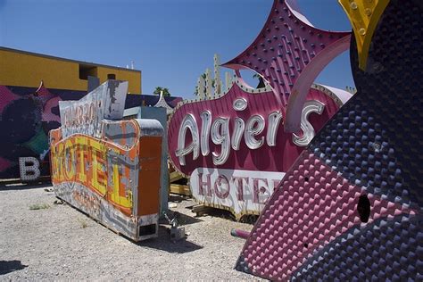 Old Las Vegas Signs | Las vegas sign, Vegas, Las vegas